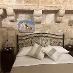 Arco Meraviglia House *
