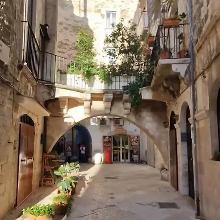 Arco Meraviglia House